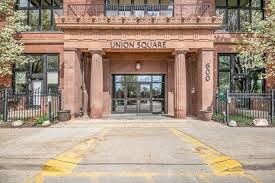 Building entrance - 600 Broadway Ave NW Unit 132