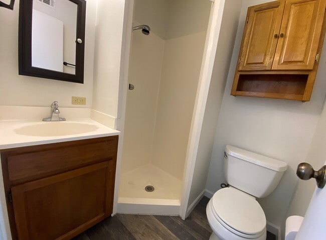 Photo - 307 Bass Boat VLG Unit 106