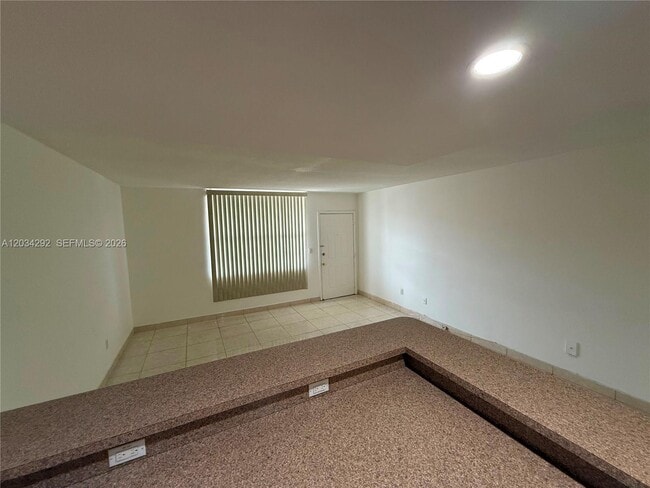 Photo - 1800 79th Street Causeway Unidad A202