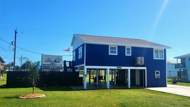 Building Photo - 16527 Lewis Scott Rd