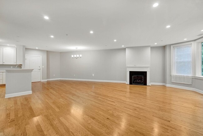 Photo - 2 Inwood Dr Unidad 1009