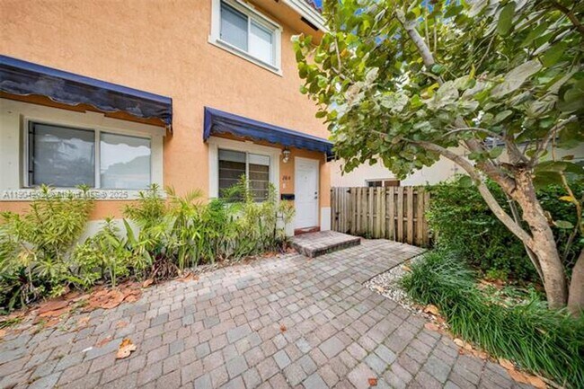 Photo - 2814 SW 27th St