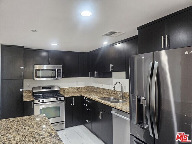 332 S Oxford Ave Unit 201