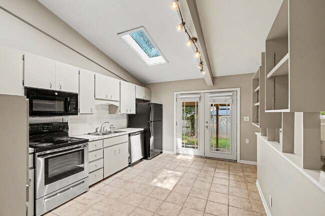 Well Maintained 3 bedroom Rental Home- $1650/Month