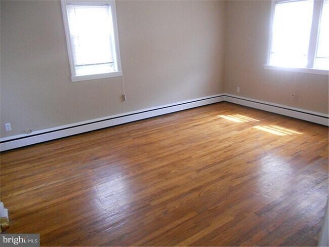 Photo - 1409 West Chester Pike Unit APT 4