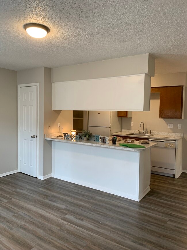 Meadow Lake Apartments