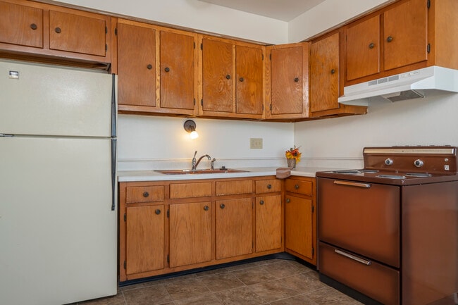 Photo - Winthrop Terrace - Defiance