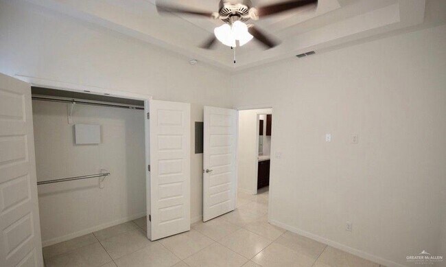 Photo - 7 West Dr Unit 4