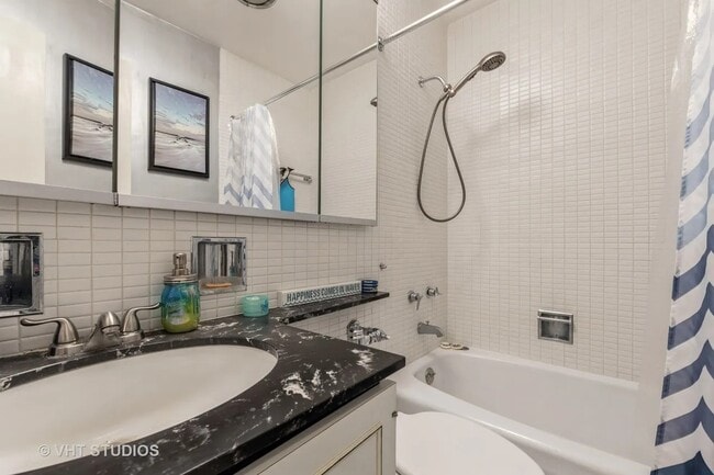 Photo - 777 N Michigan Ave Condo Unit 2502