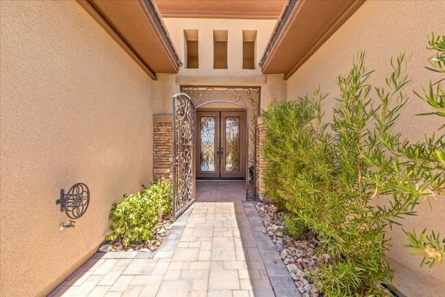 Photo - Exquisite Guard-Gated 3bd Luxury Home with Private Pool