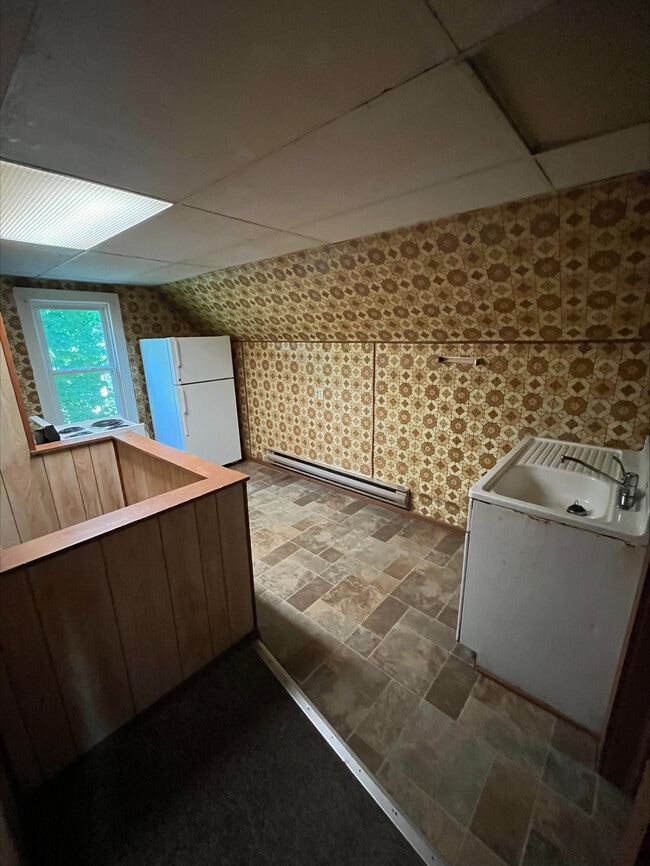 Photo - 15 S Walnut St Unit 4