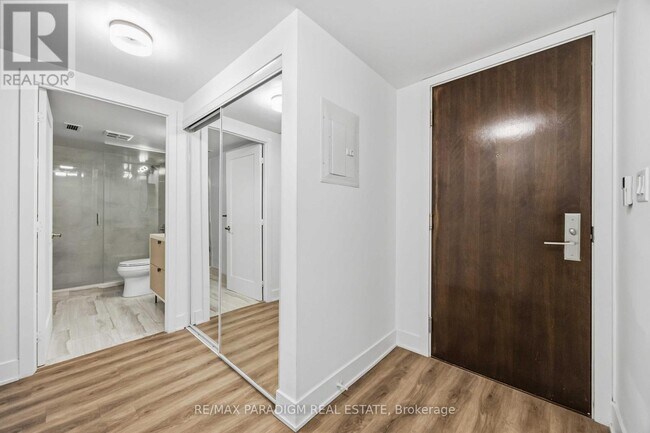 Photo - 20 Blue Jays Way Unit 219