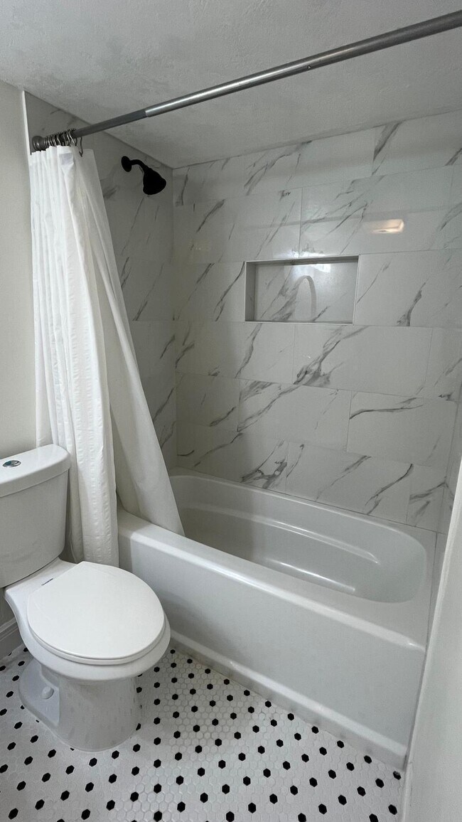 Photo - 9210 SW 3rd St Unidad 216