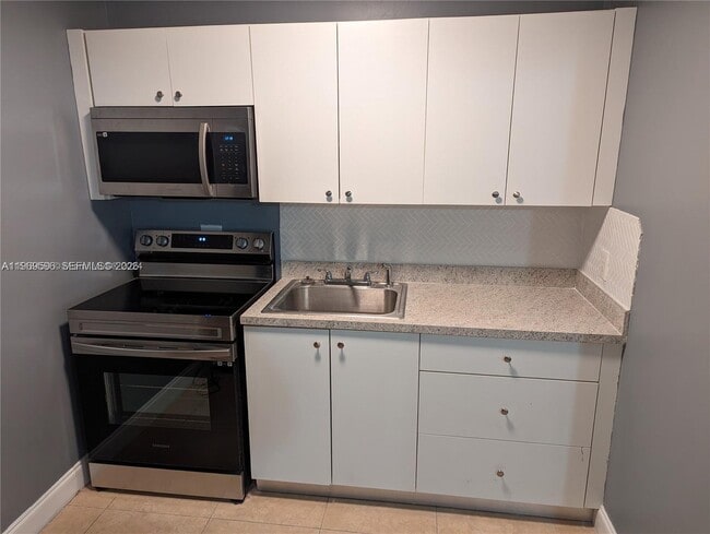 Photo - 5820 NW 14th Ct