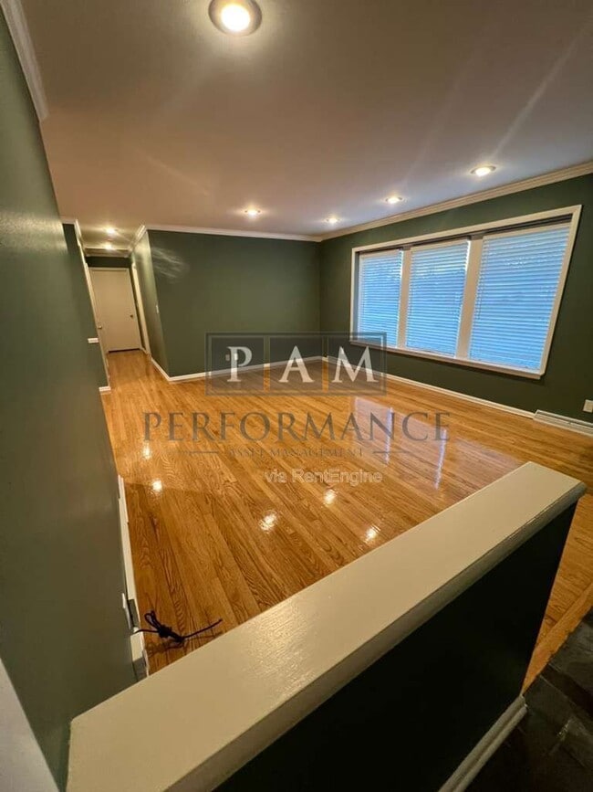 Photo - 8862 N Malibu Dr