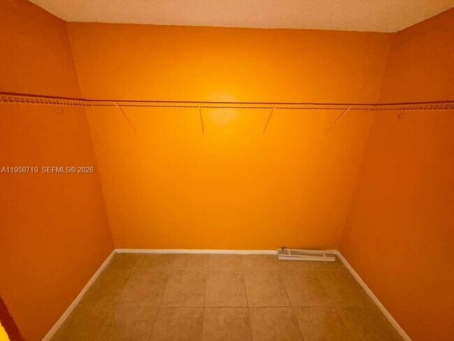 Photo - 4848 NW 24th Ct Unidad 232