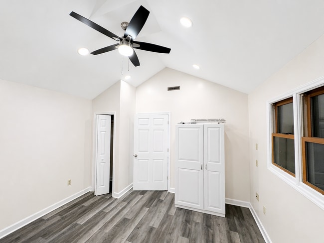 Photo - 1320 N Main St Unidad 1320 N Main St