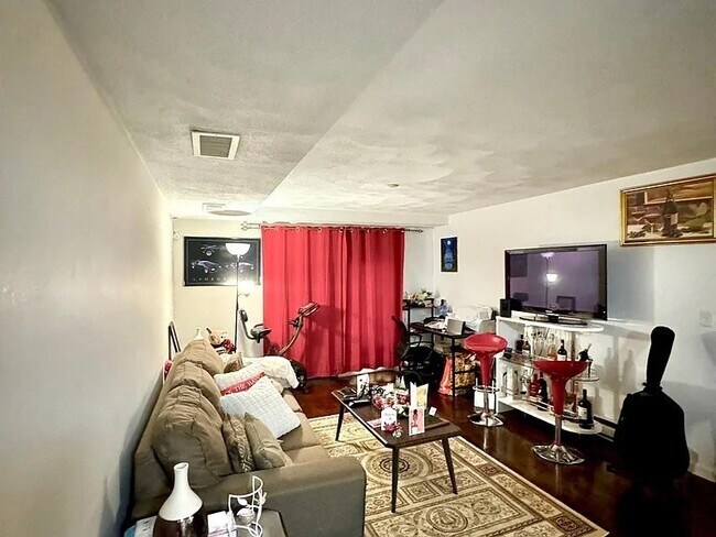 Photo - 205 Ferry St Unit 101