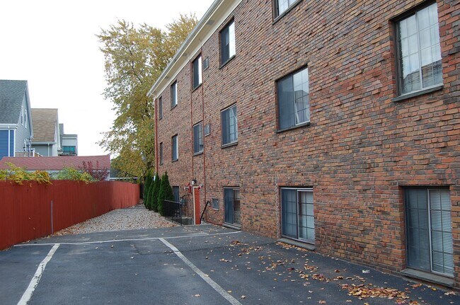 Photo - 75 Winthrop St Unit 15