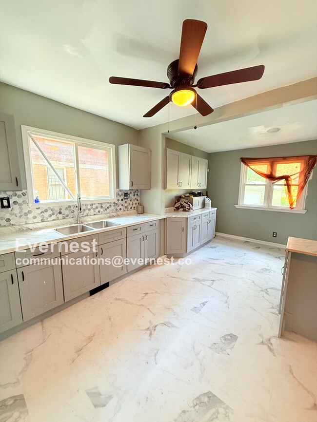 Photo - 12653 Waltham St