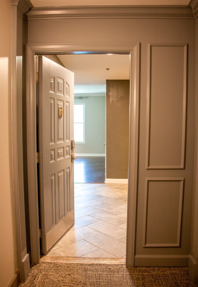 Front Entrance - 1101 Juniper St NE Unidad 617