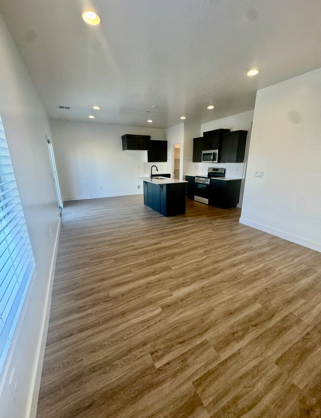 Photo - 5719 S Weehawken Ln