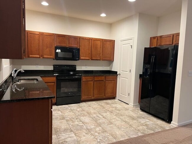 Photo - Available NOW- Lovely 2 Bedroom 2.5 Bath T...
