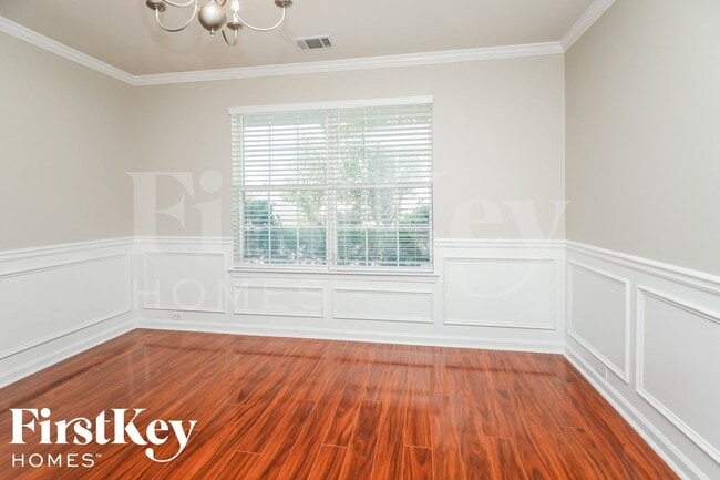 Photo - 483 Baywood Way