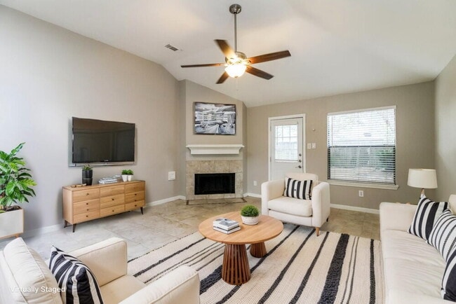 Photo - 17911 Poppy Trails Ln