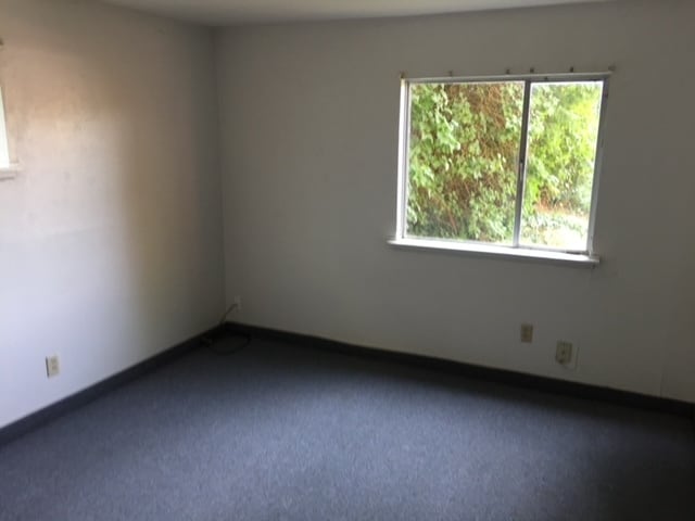 Photo - 1320 NE Hillside Dr