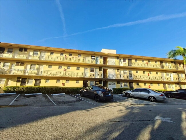 Photo - 2820 NE 201st Terrace Condo Unit F106