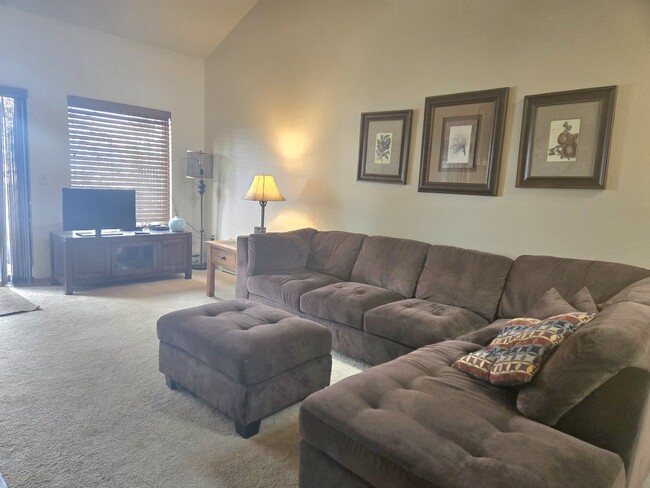 Photo - Fully furnished 2+ bed/2.5 bath on Flathead Lake (Available September thru May)