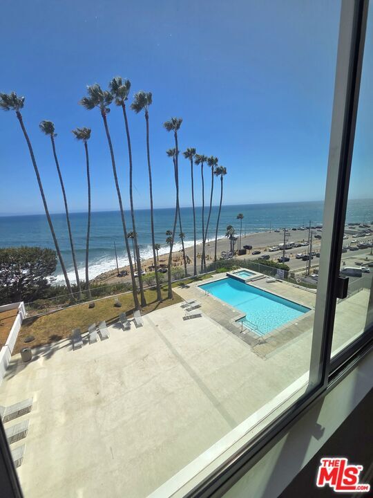 17368 Sunset Blvd Unit 405 A