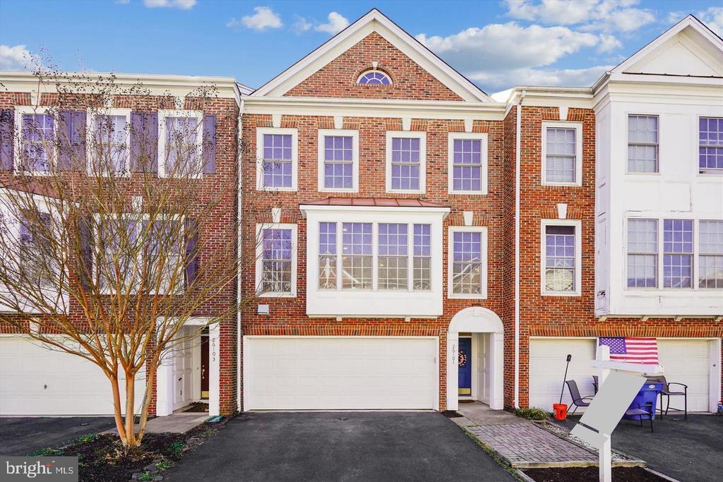 Photo - 26101 Nimbleton Square