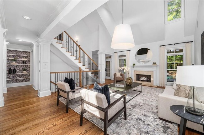 Photo - 4715 Westfield Dr NE