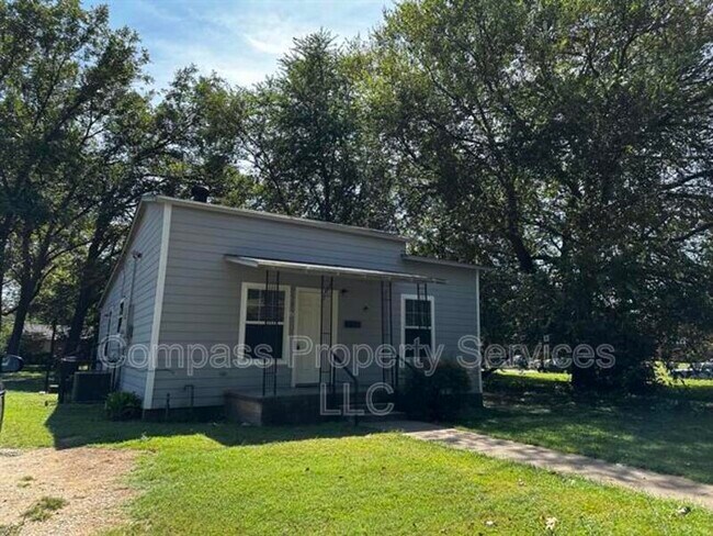 Photo - 507 Dunbar Ave