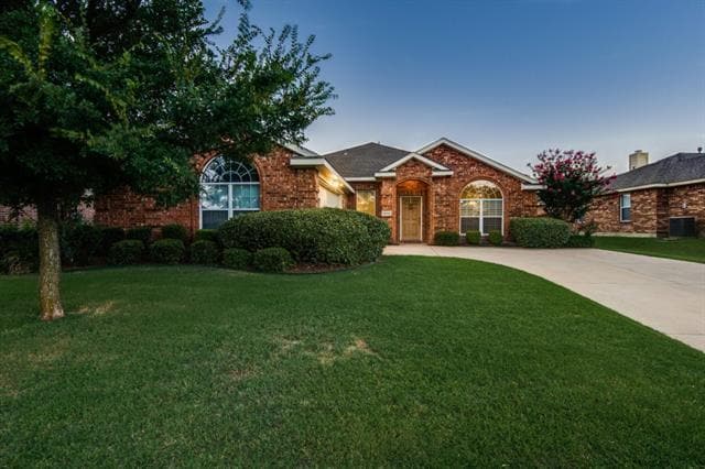 Building Photo - 15763 Durango Dr