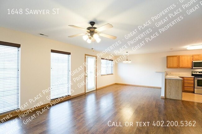 Photo - 1648 Sawyer St