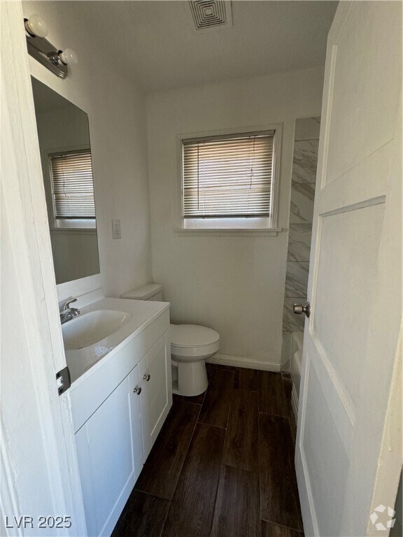 Building Photo - 400 N 15th St Rental