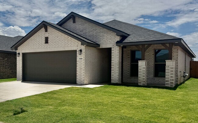 Photo - Gorgeous Brand New Build! 4/2/2 in Frenshi...