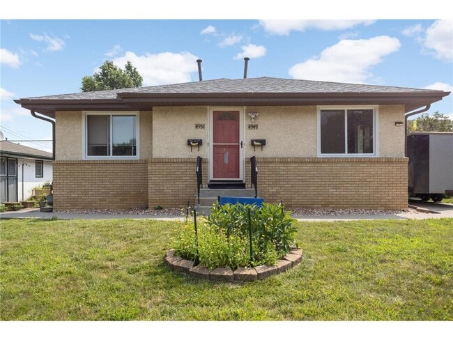 Photo - 4949 Jackson St NE