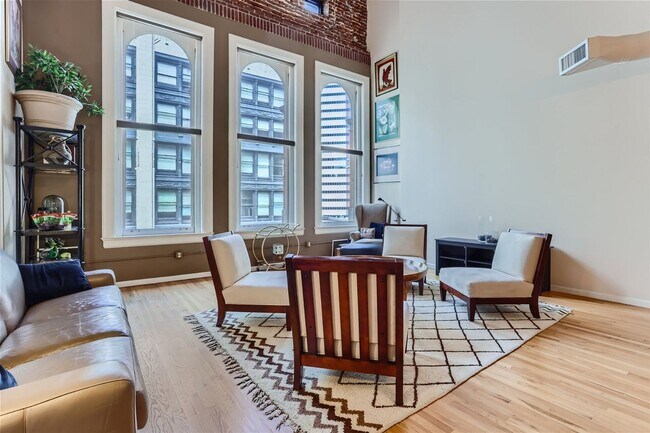 Photo - Stunning Downtown Loft w/23 ft. Ceilings -...