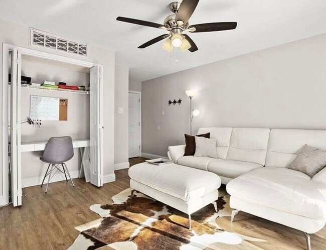 Photo - 1840 Burton Dr