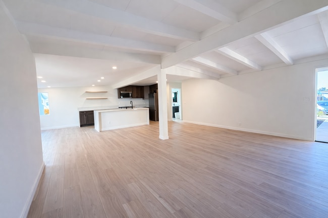 Photo - 4601 Almayo Ave Unidad 1