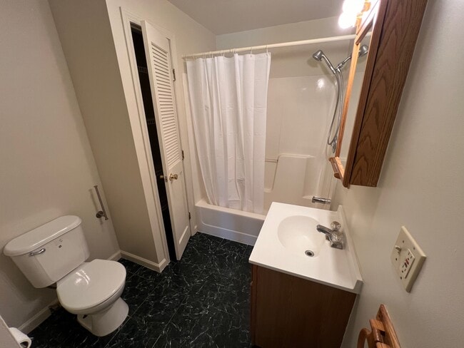 Photo - 115 Main St Unit 3