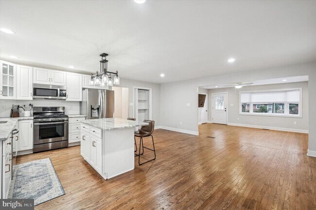 Photo - 607 Jackson Ave