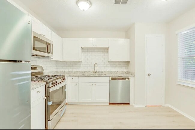 Photo - 4857 Aldersbrook Dr
