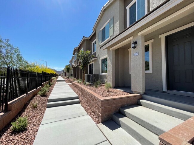 Photo - GATED 3 BED 3 BATH 2 CAR GARAGE TOWNHOUSE w/ LOFT + ROOM DOWNSTAIRS & COMMUNITY POOL IN HENDERSON