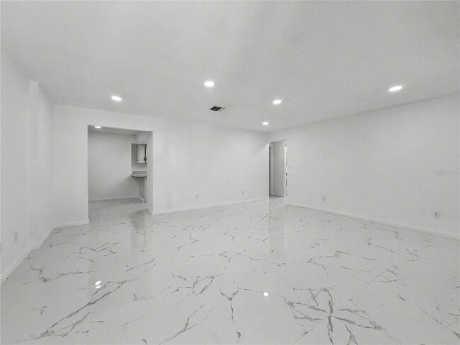 Photo - 2101 Hibiscus Rd