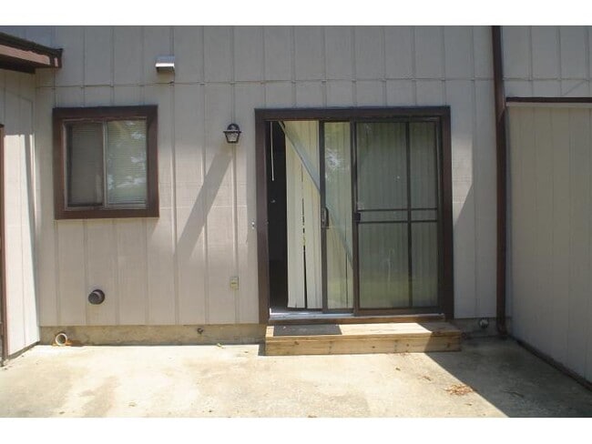 Photo - 1804 Stephens St